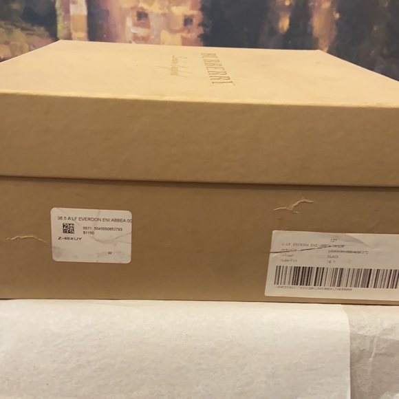 **SOLD** BURBERRY 🖤 - Picture 13 of 16